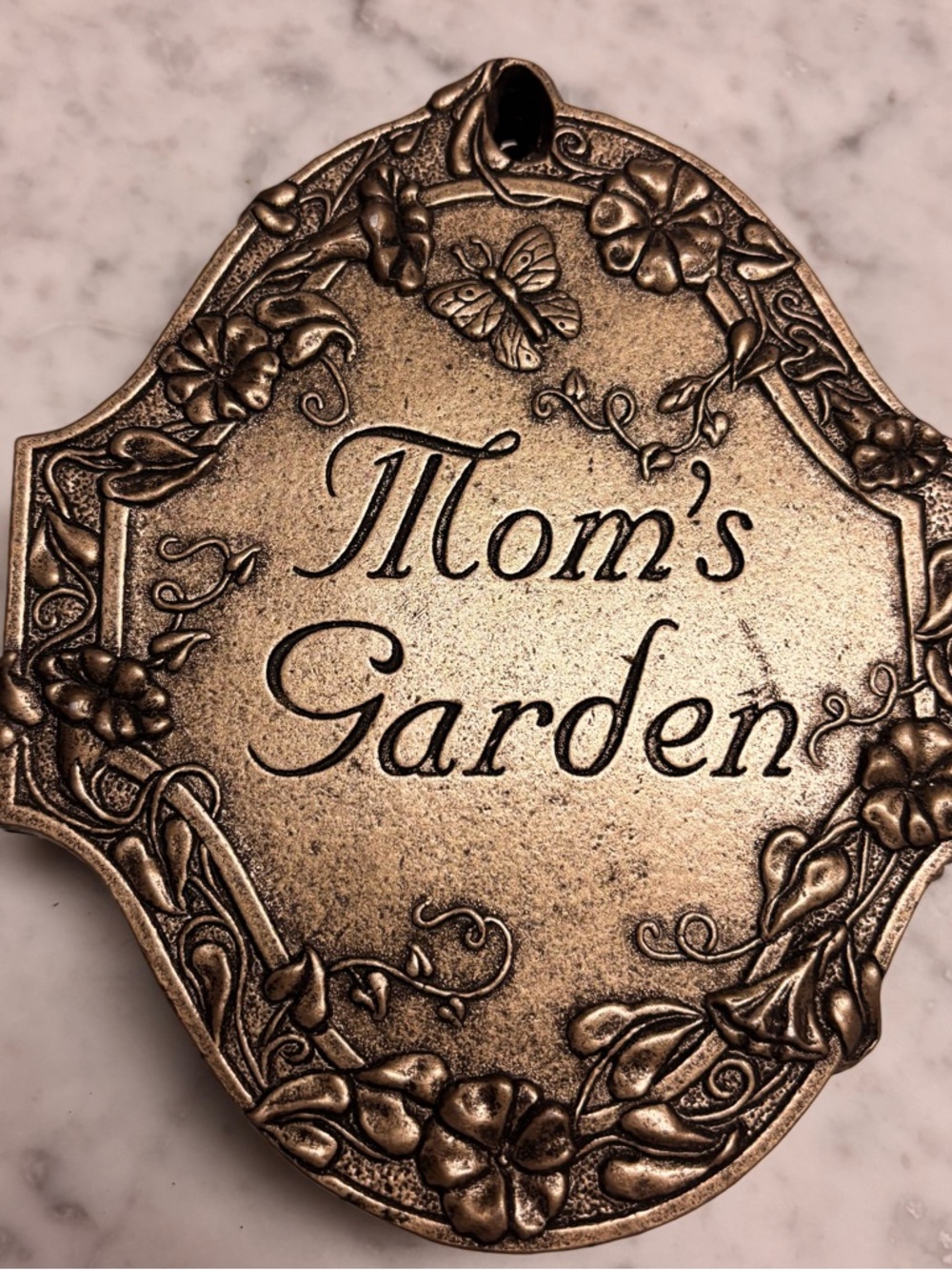 Mom's Garden Decorative Plaque - Bronze Floral Accent